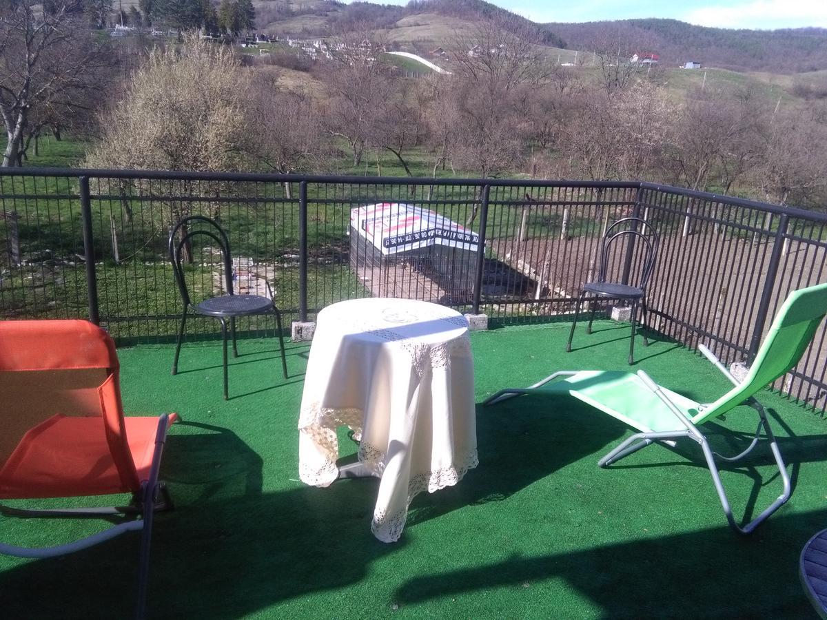Vila La Izvorul Putinei Haţeg Εξωτερικό φωτογραφία
